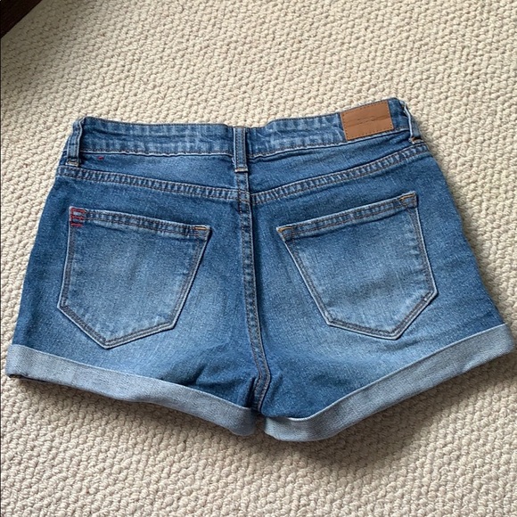 BDG Mid Rise Jean Shorts - Picture 2 of 3